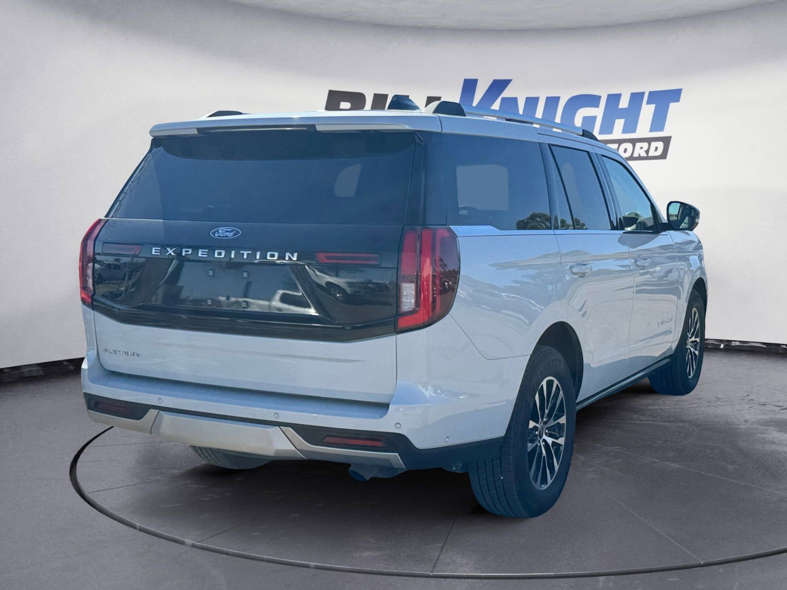 Used 2025 Ford Expedition Platinum image 5