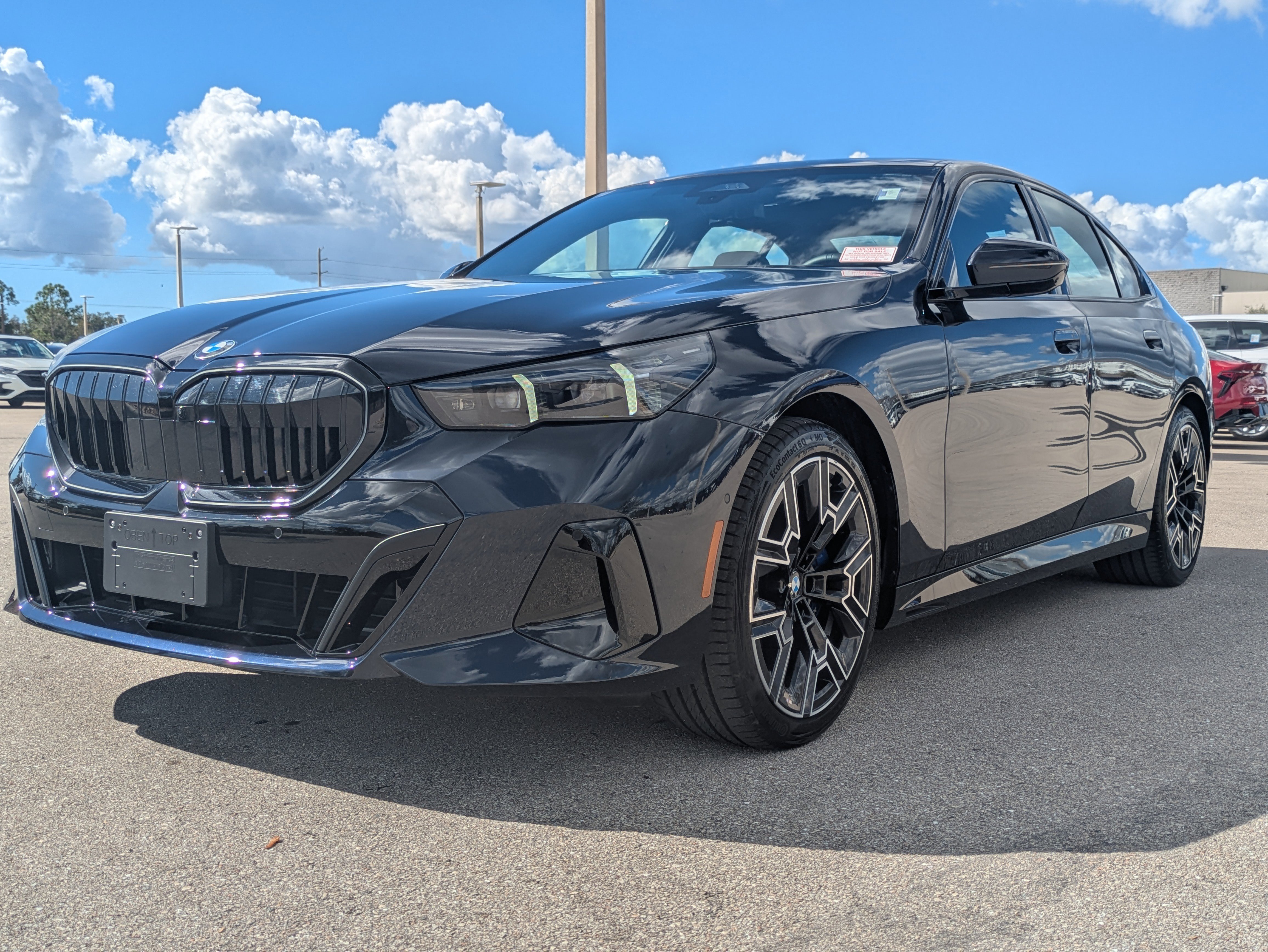 Used 2026 BMW 530i w/ M Sport Package image 9