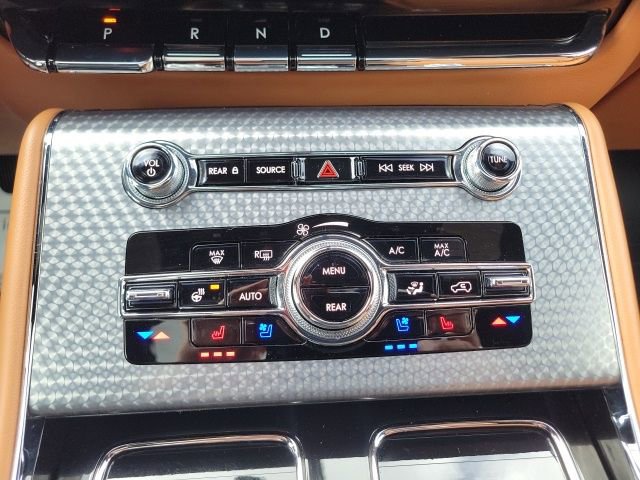 Used 2023 Lincoln Aviator Black Label image 9