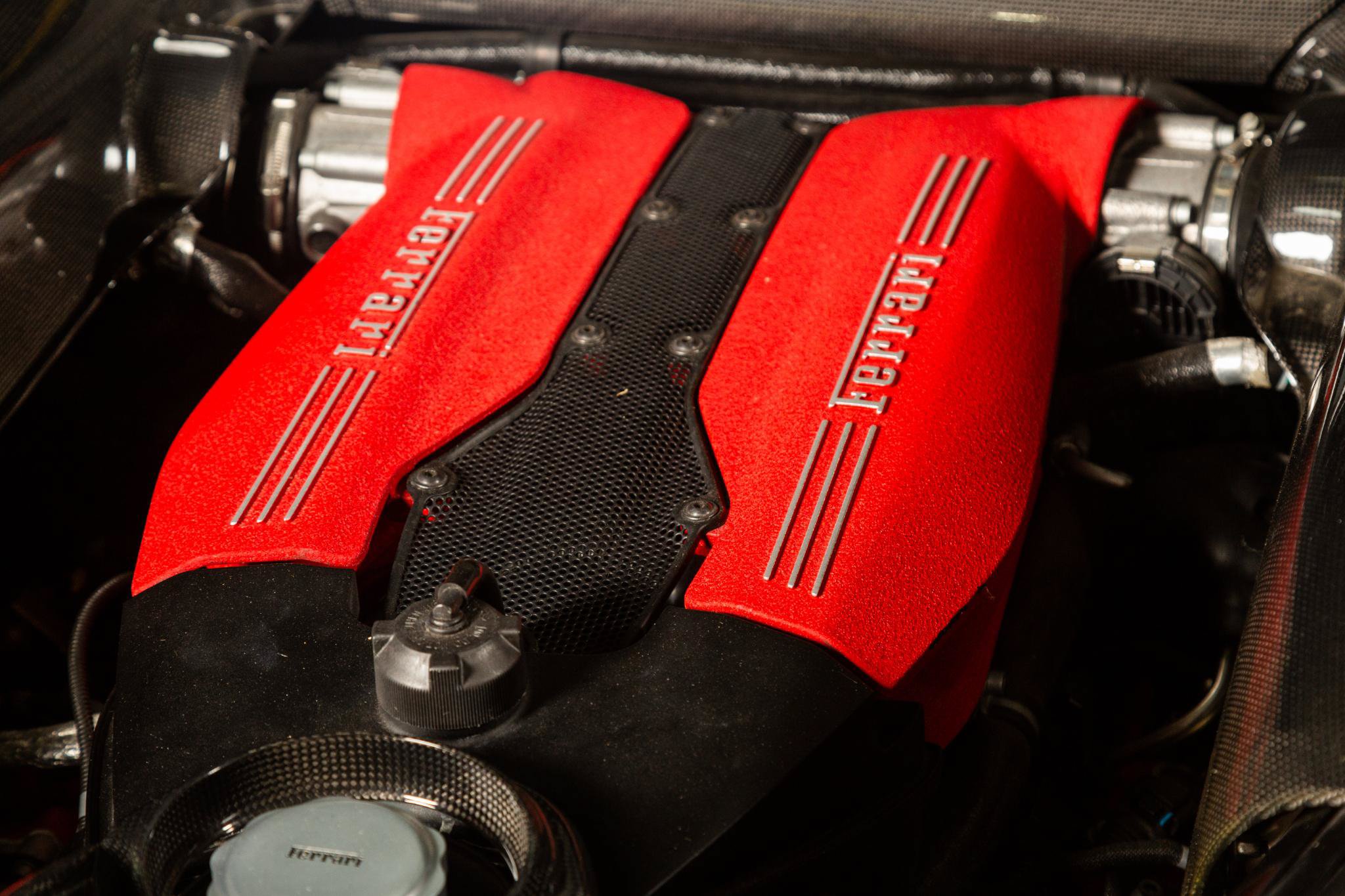 Used 2016 Ferrari 488 GTB RWD image 43