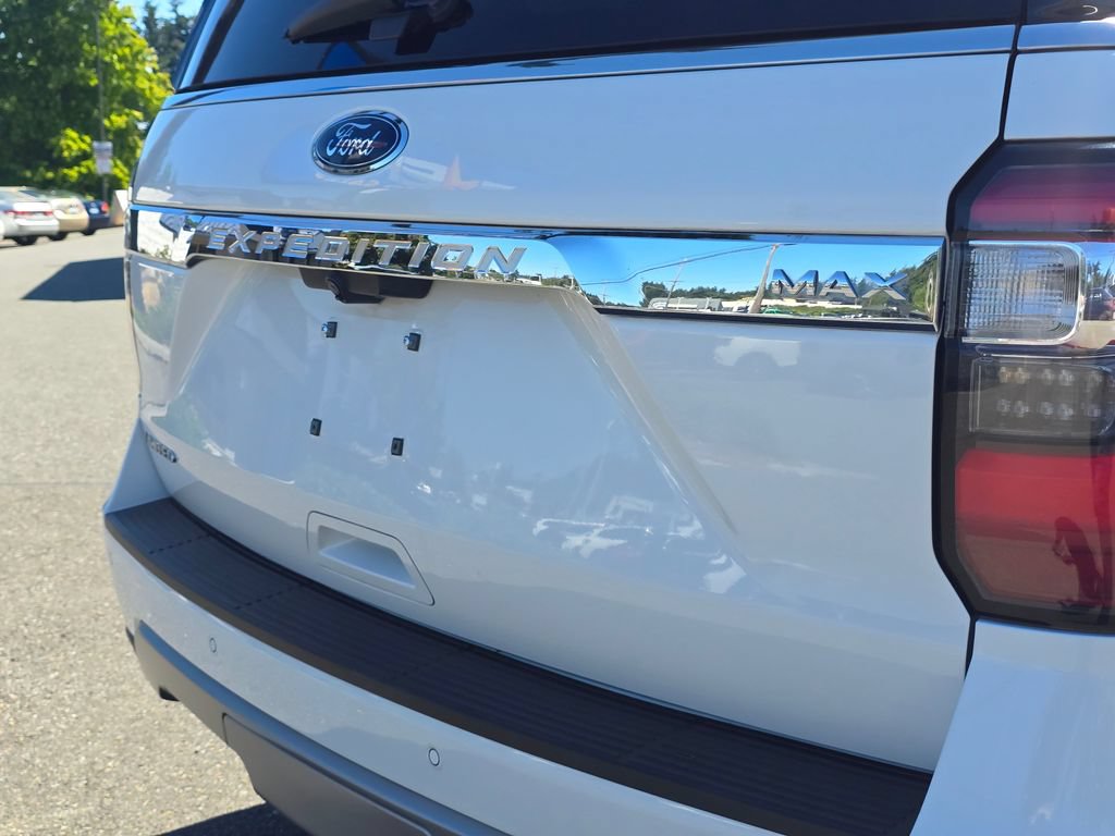 Used 2020 Ford Expedition Max Limited AWD/4WD image 13
