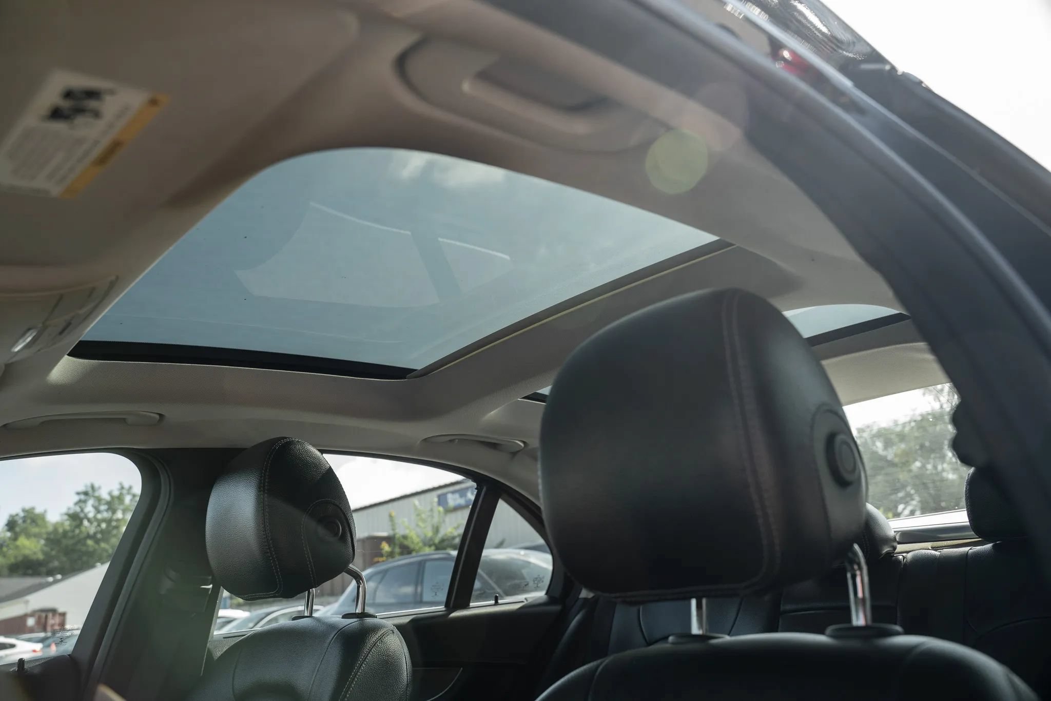 Used 2015 Mercedes-Benz C 300 4MATIC Sedan w/ Premium 1 Package image 17