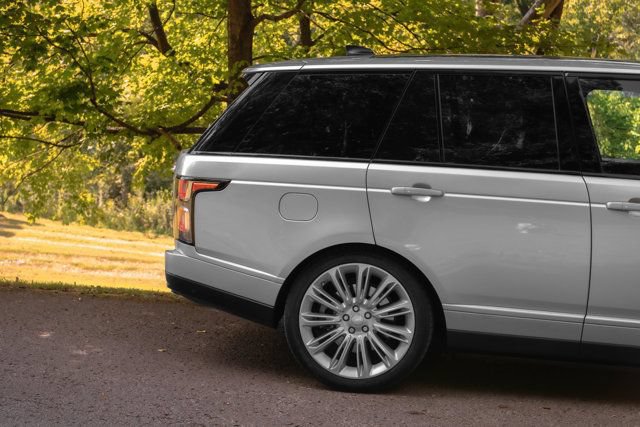 Used 2019 Land Rover Range Rover Autobiography AWD/4WD image 15