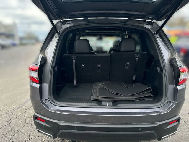 Used 2025 Honda Pilot Black Edition image 26