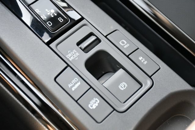 New 2026 Toyota Prius Plug-In Hybrid FWD image 33