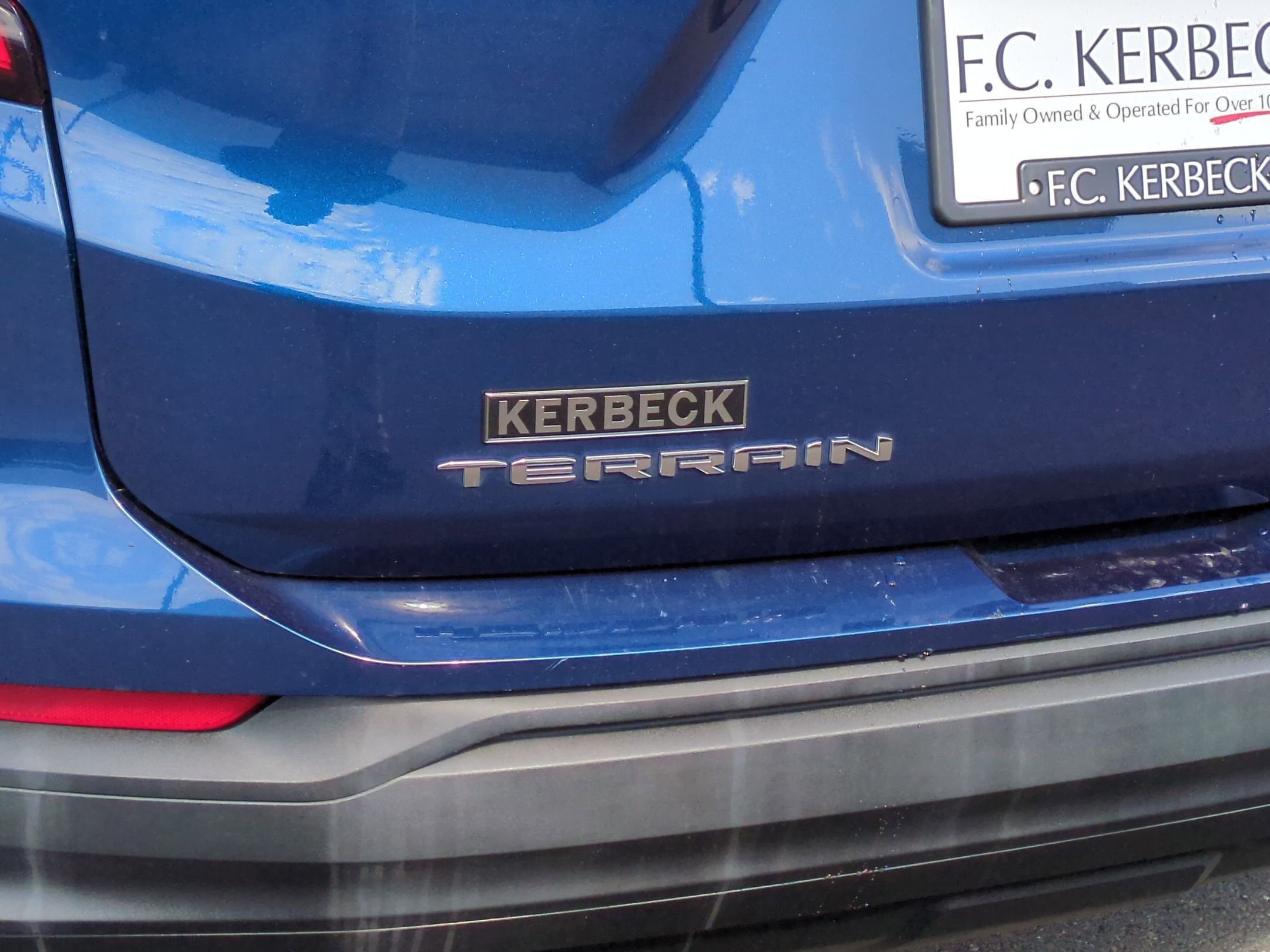 Certified 2022 GMC Terrain SLE w/ Driver Convenience Package image 32