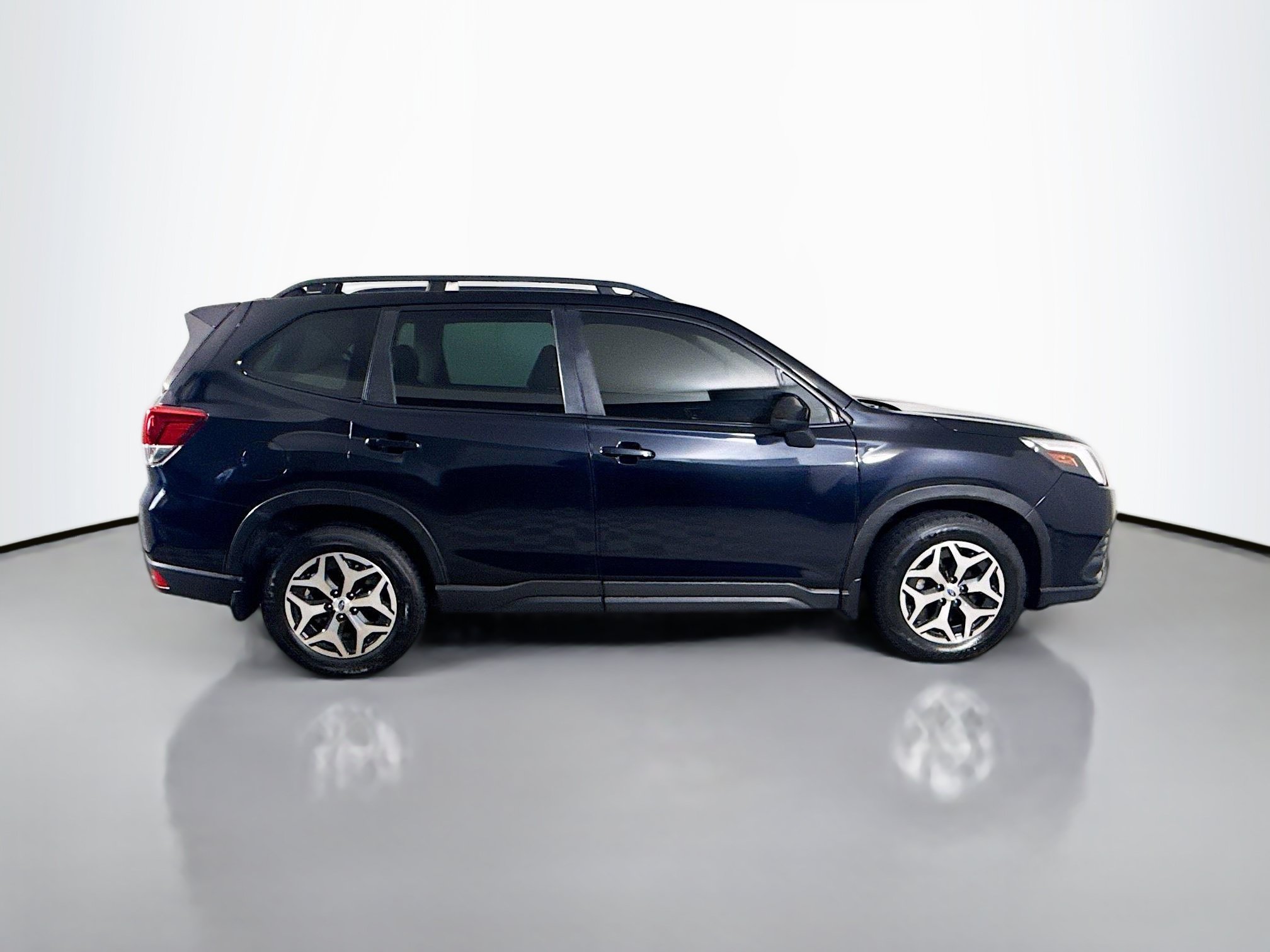 Used 2022 Subaru Forester Premium AWD/4WD image 11