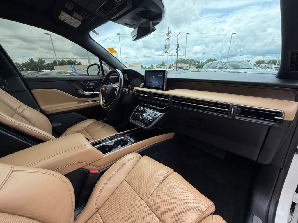 Used 2021 Lincoln Corsair Reserve w/ Equipment Group 201A FWD image 27