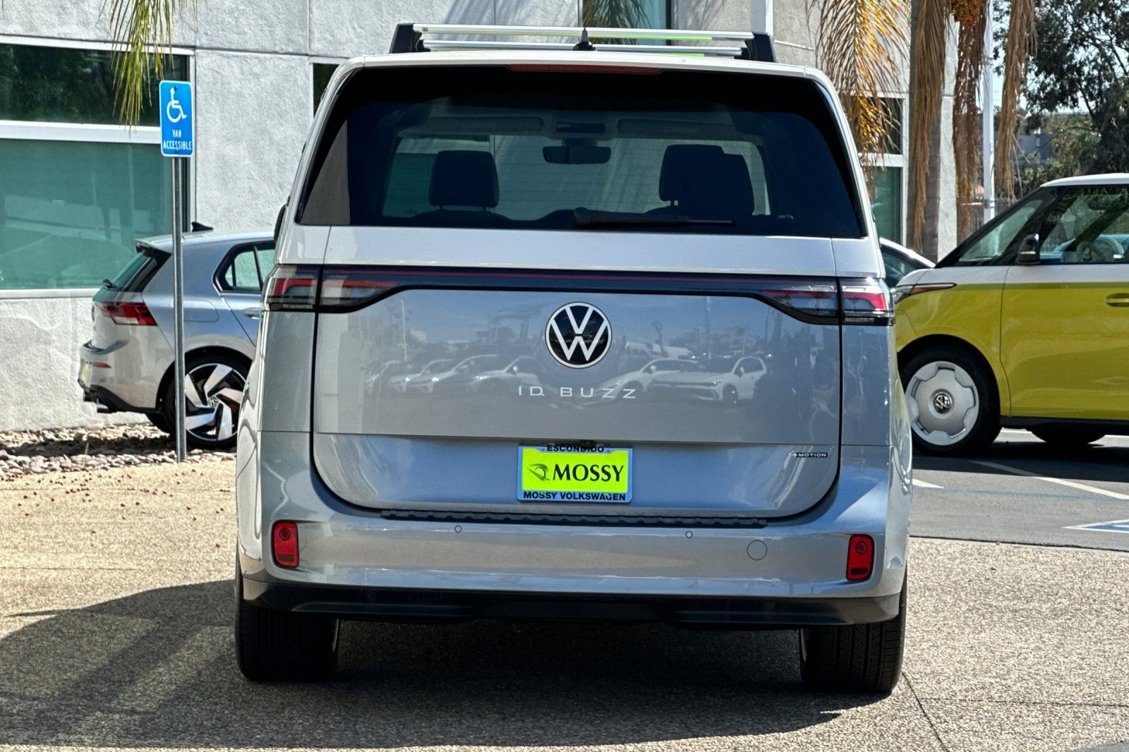New 2025 Volkswagen ID. Buzz 1st Edition image 5