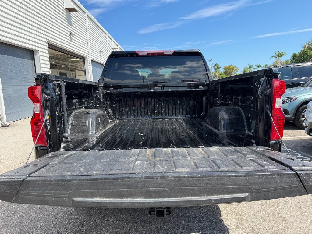 Used 2024 Chevrolet Silverado 1500 LT RWD image 16
