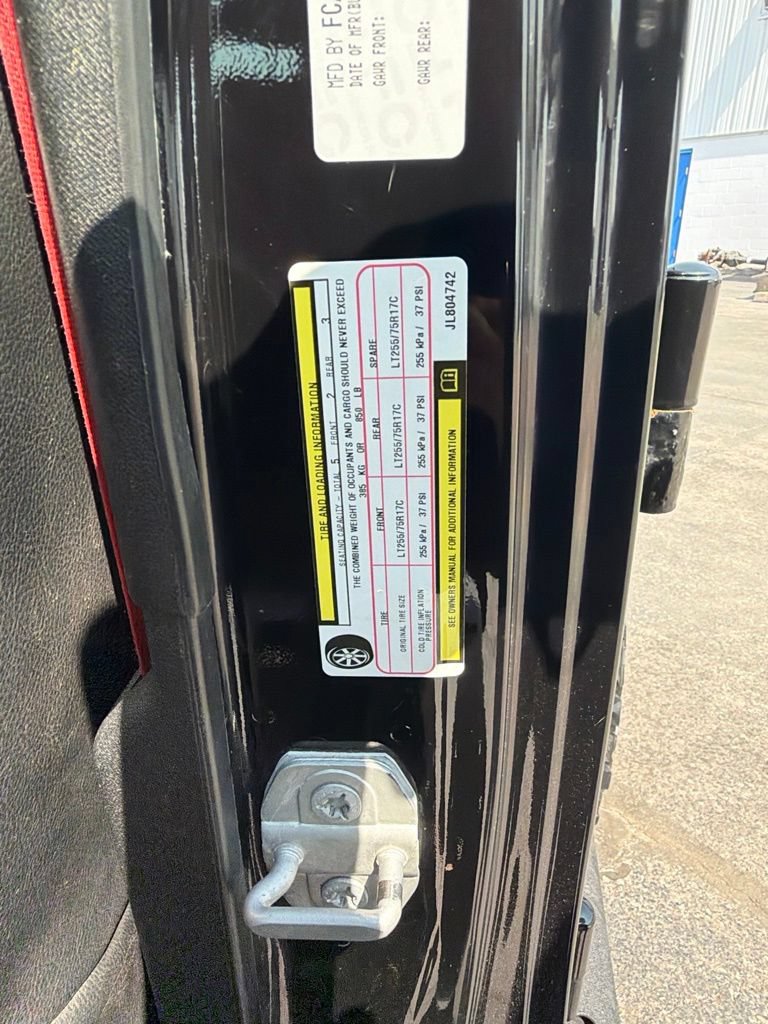 Used 2018 Jeep Wrangler Unlimited Rubicon AWD/4WD image 53