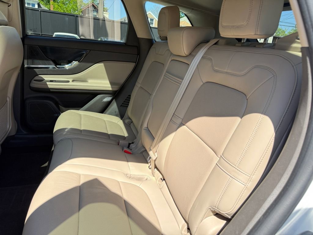Used 2022 Lincoln Corsair AWD w/ Premium Package image 25