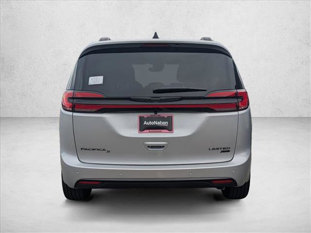 New 2026 Chrysler Pacifica Limited image 7