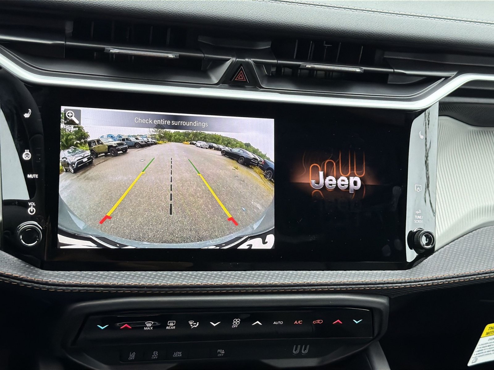New 2026 Jeep Cherokee Limited AWD/4WD image 19