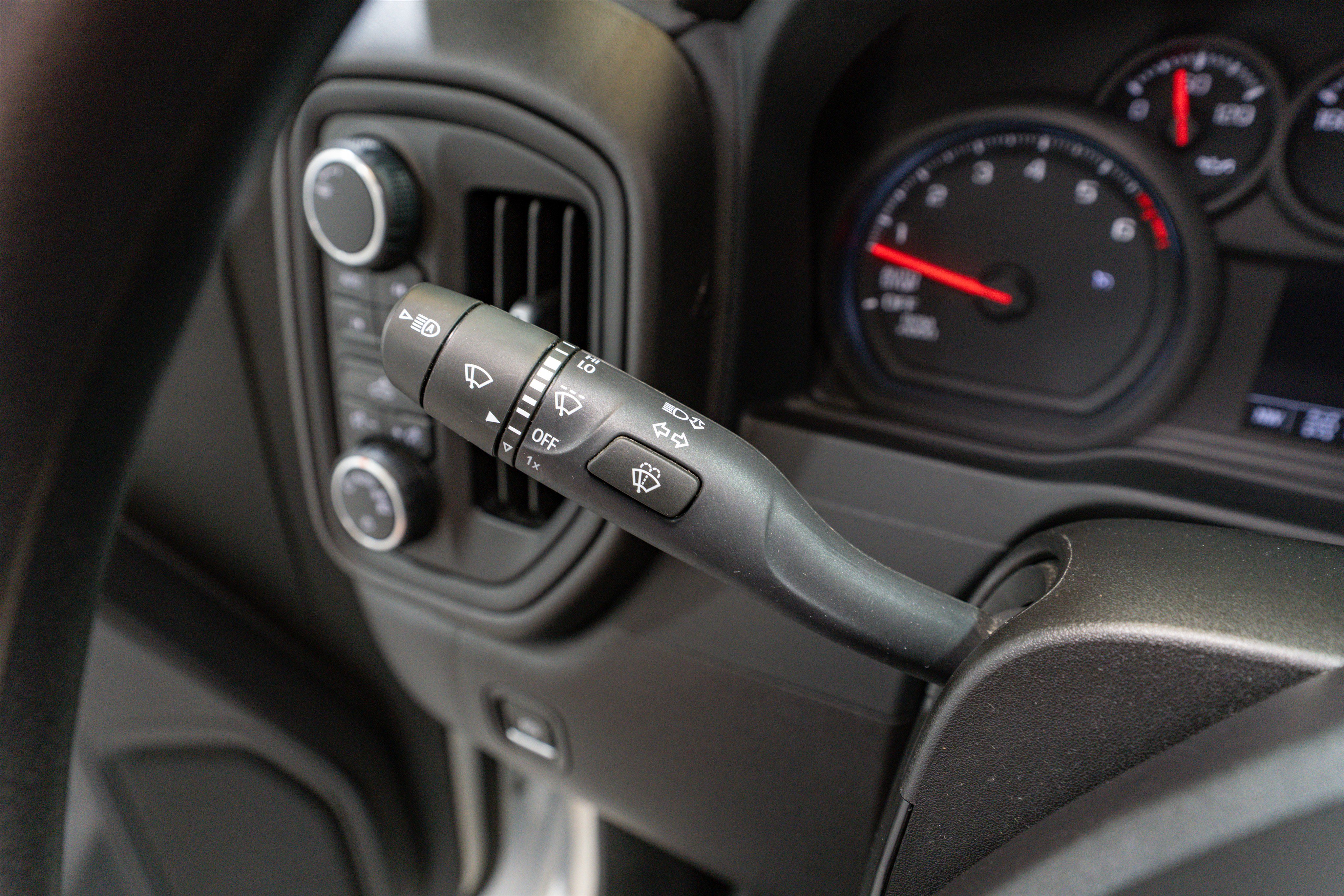 Used 2024 Chevrolet Silverado 1500 W/T image 27