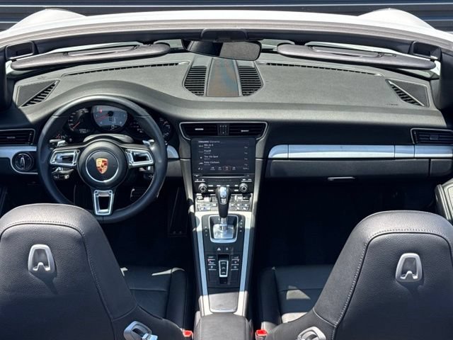 Used 2019 Porsche 911 Carrera 4S AWD/4WD image 16