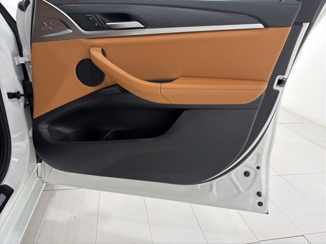 Certified 2024 BMW X4 xDrive30i w/ M Sport Package image 18