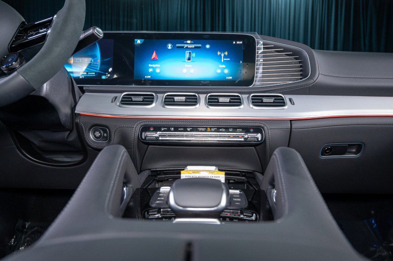 New 2025 Mercedes-Benz GLS 63 AMG 4MATIC image 21