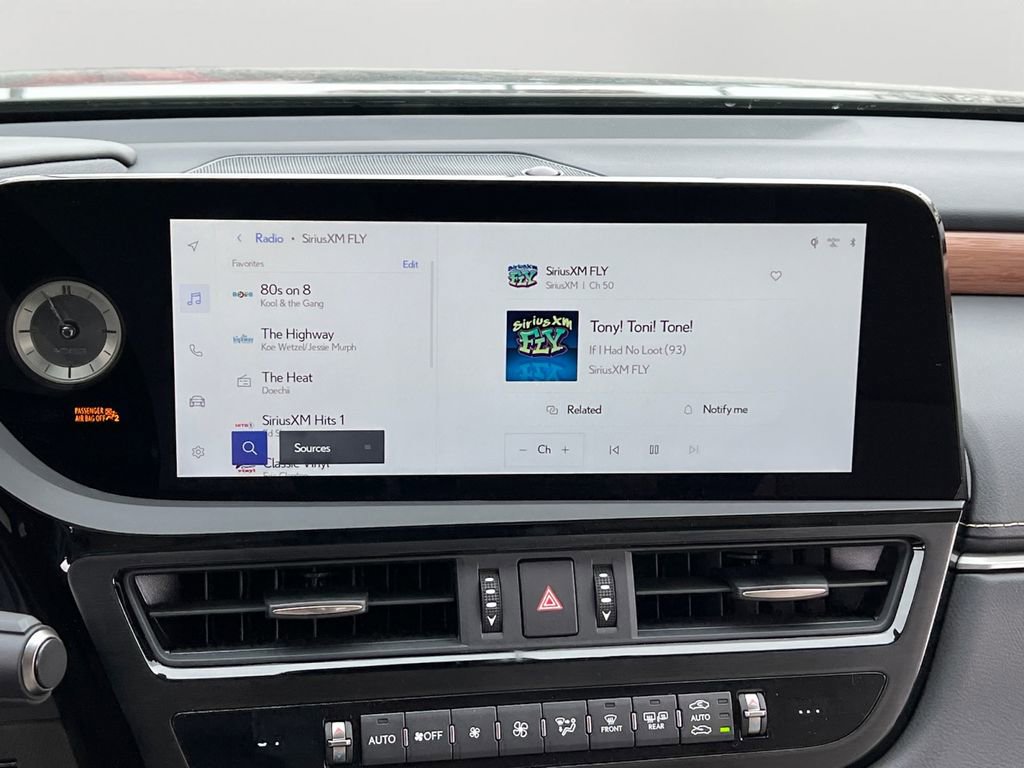 Certified 2025 Lexus ES 350 w/ Premium Package image 17