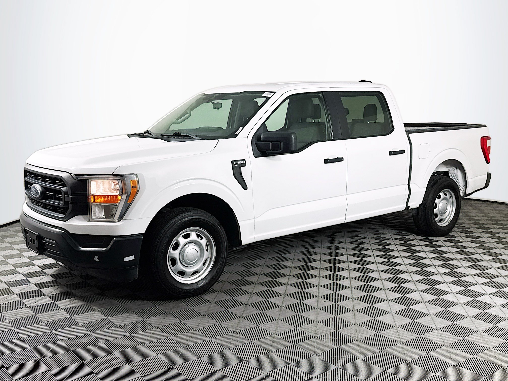 Used 2021 Ford F150 XL w/ Equipment Group 101A High RWD image 4