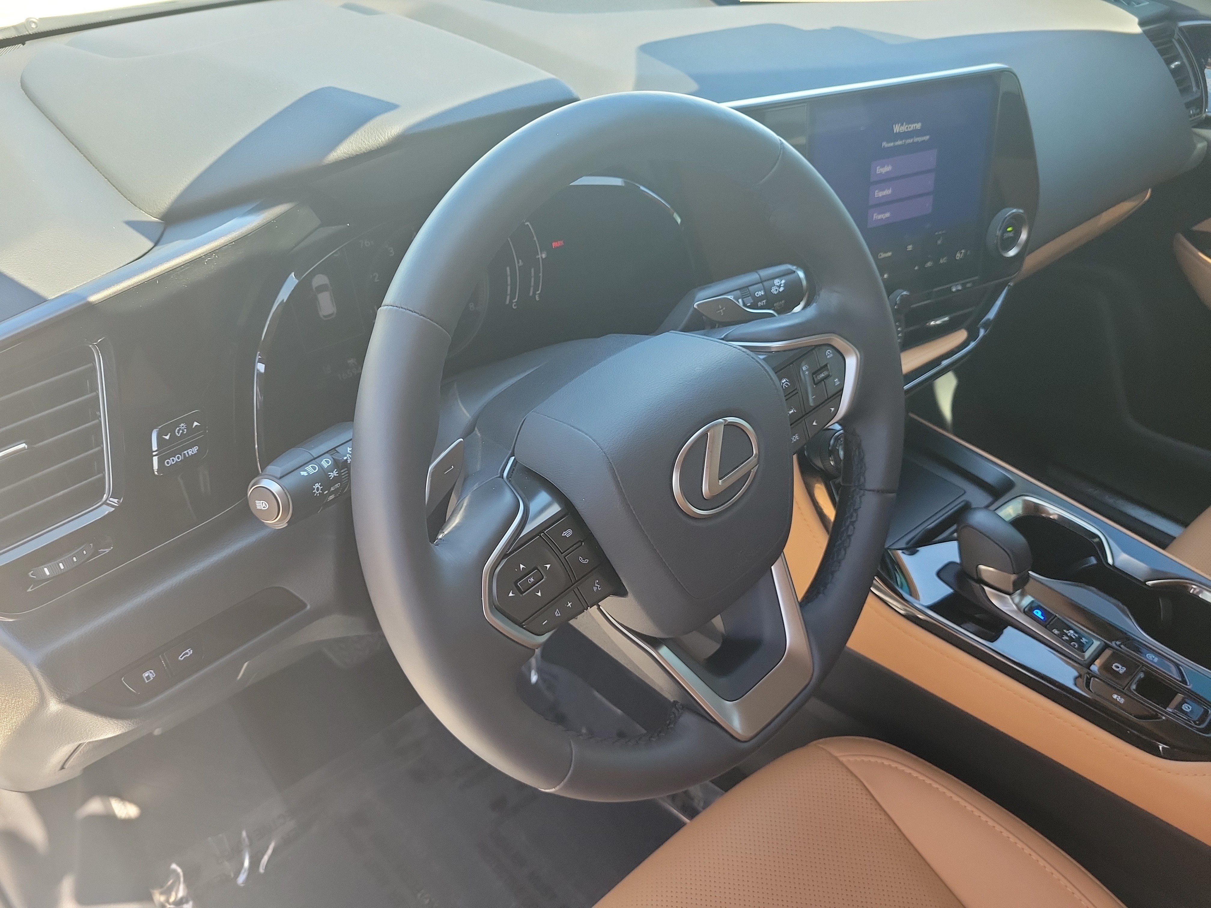 Used 2025 Lexus NX 250 FWD w/ Accessory Package (Z2) image 22