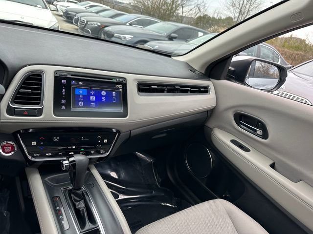 Used 2017 Honda HR-V EX image 15