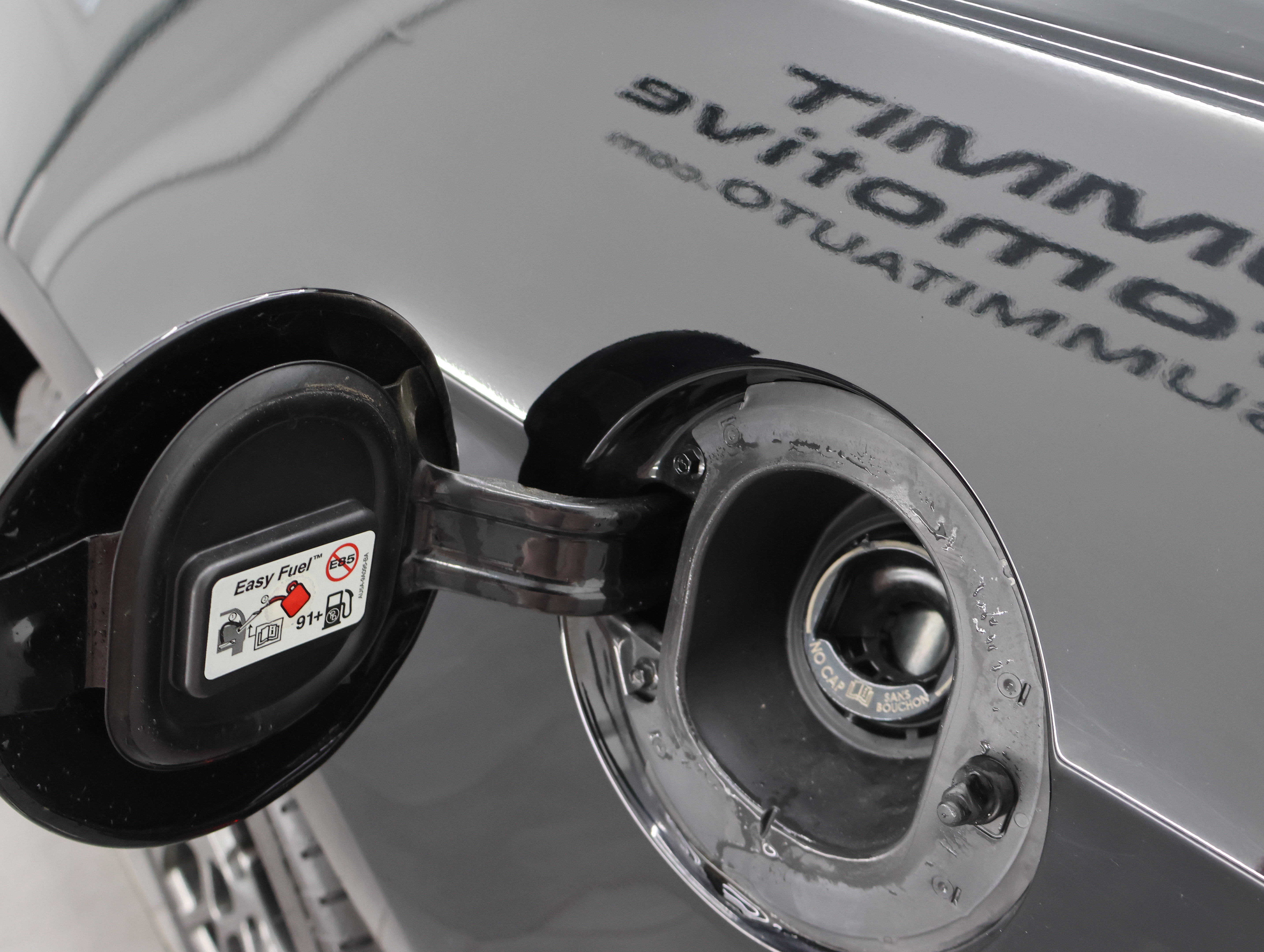 Used 2014 Ford Mustang Shelby GT500 RWD image 29