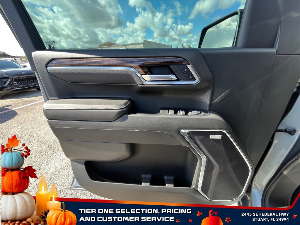Used 2025 GMC Sierra 1500 Elevation w/ Elevation Premium Package image 22