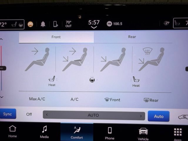 Used 2023 Chrysler Pacifica Touring-L FWD image 45