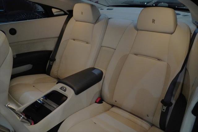 Used 2014 Rolls-Royce Wraith image 21