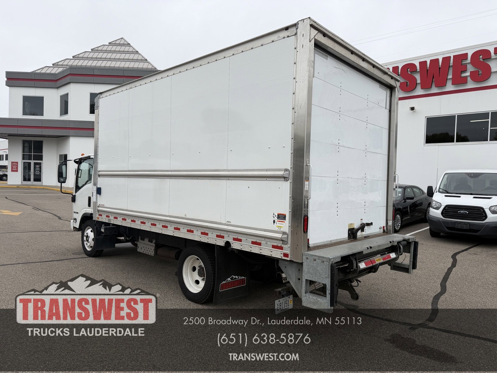 Used 2019 Isuzu NPR image 3