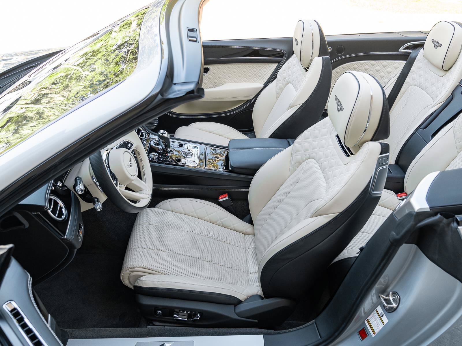 Used 2023 Bentley Continental GT Mulliner AWD/4WD image 33