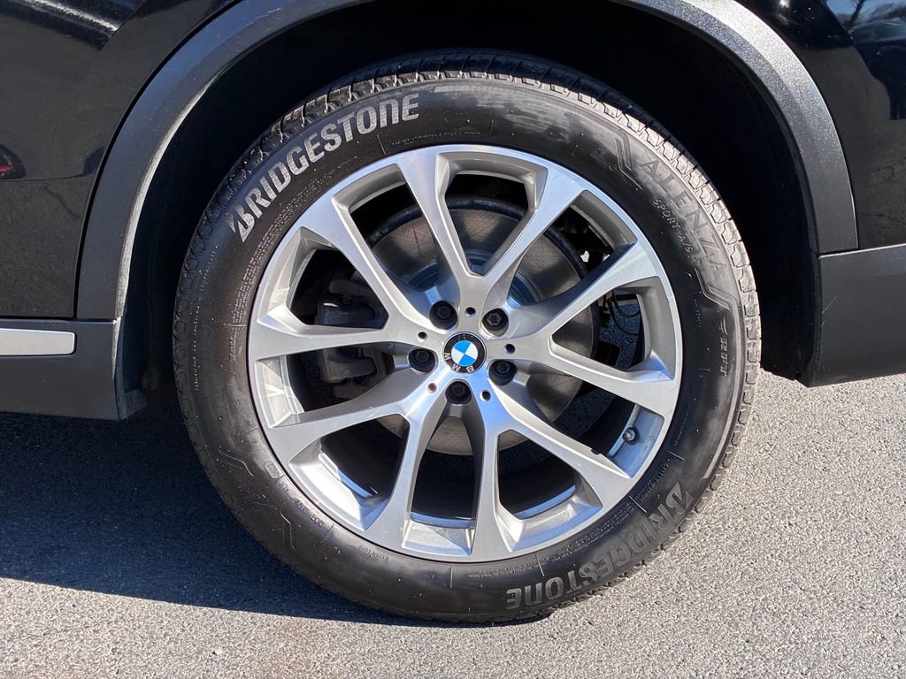 Used 2020 BMW X5 xDrive40i w/ Convenience Package AWD/4WD image 57
