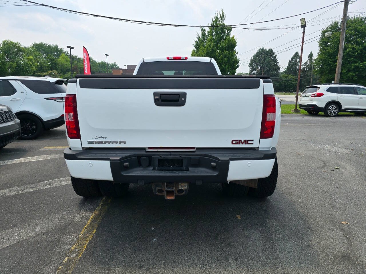 Used 2011 GMC Sierra 3500 Denali AWD/4WD image 4