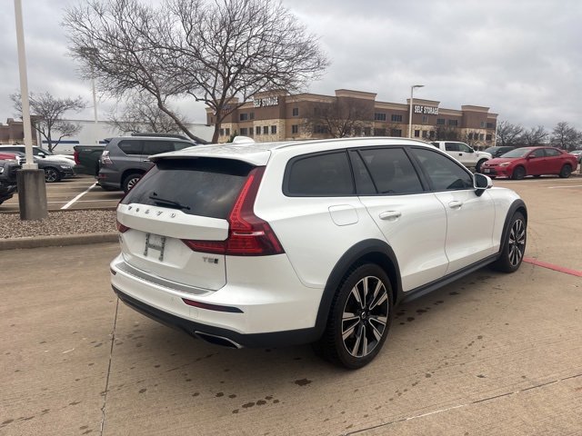 Used 2021 Volvo V60 T5 Cross Country w/ Climate Package image 5
