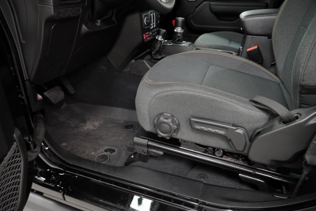 Certified 2024 Jeep Wrangler Willys image 38