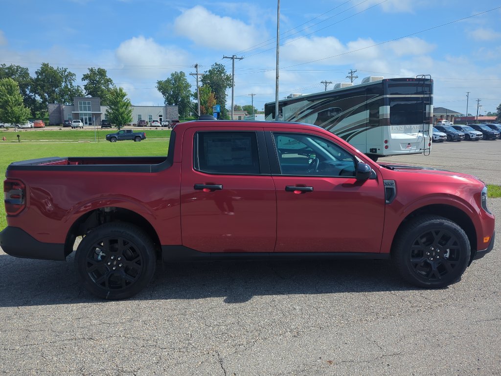 New 2025 Ford Maverick XLT w/ XLT Luxury Package image 8