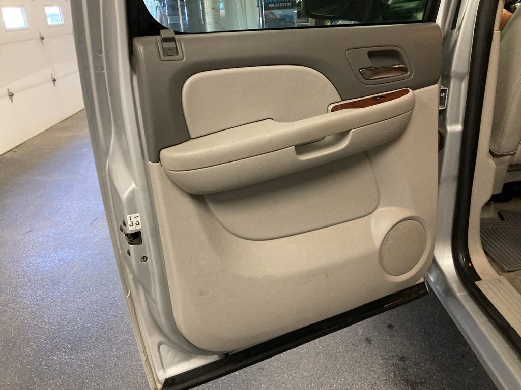 Used 2012 GMC Yukon XL 2500 SLT image 29