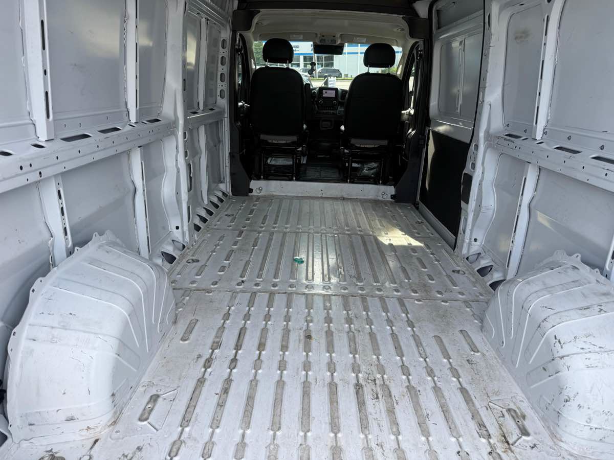 Used 2025 RAM ProMaster 2500 w/ Convenience Group FWD image 36
