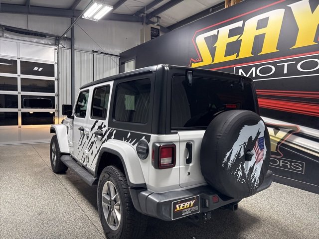 Used 2019 Jeep Wrangler Unlimited Sahara image 14