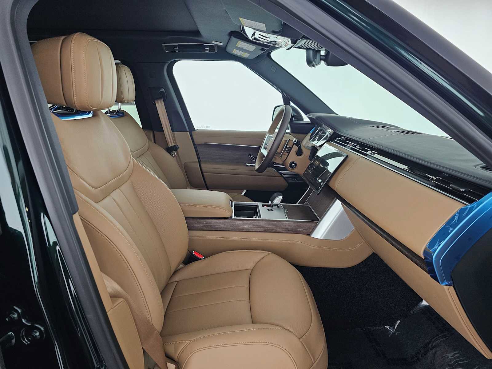 New 2026 Land Rover Range Rover SE image 10