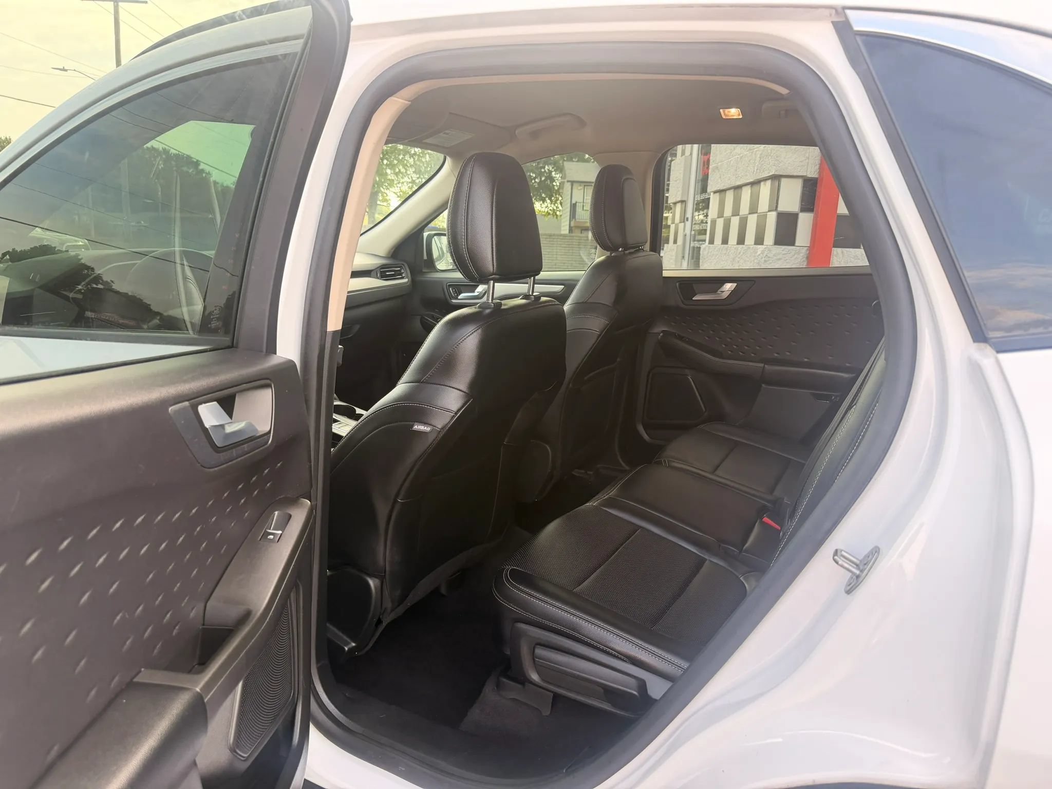 Used 2020 Ford Escape SEL AWD/4WD image 20