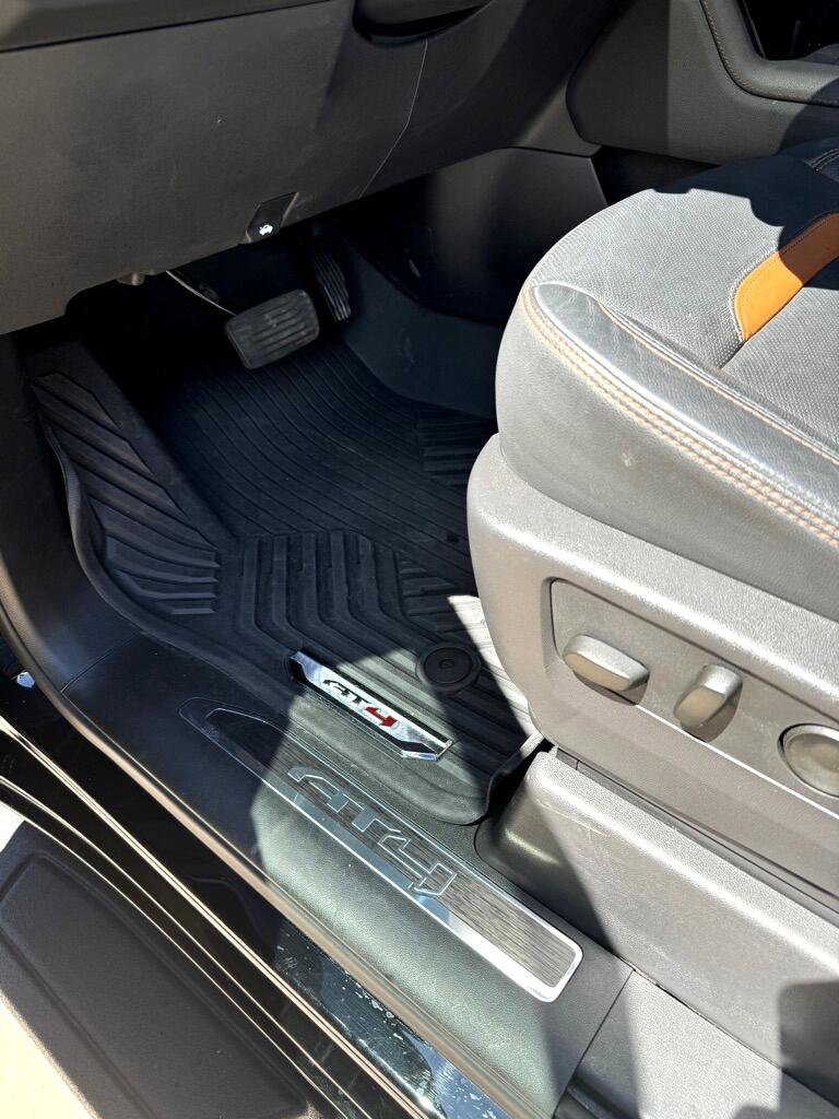 Used 2024 GMC Sierra 1500 AT4 w/ Technology Package image 14