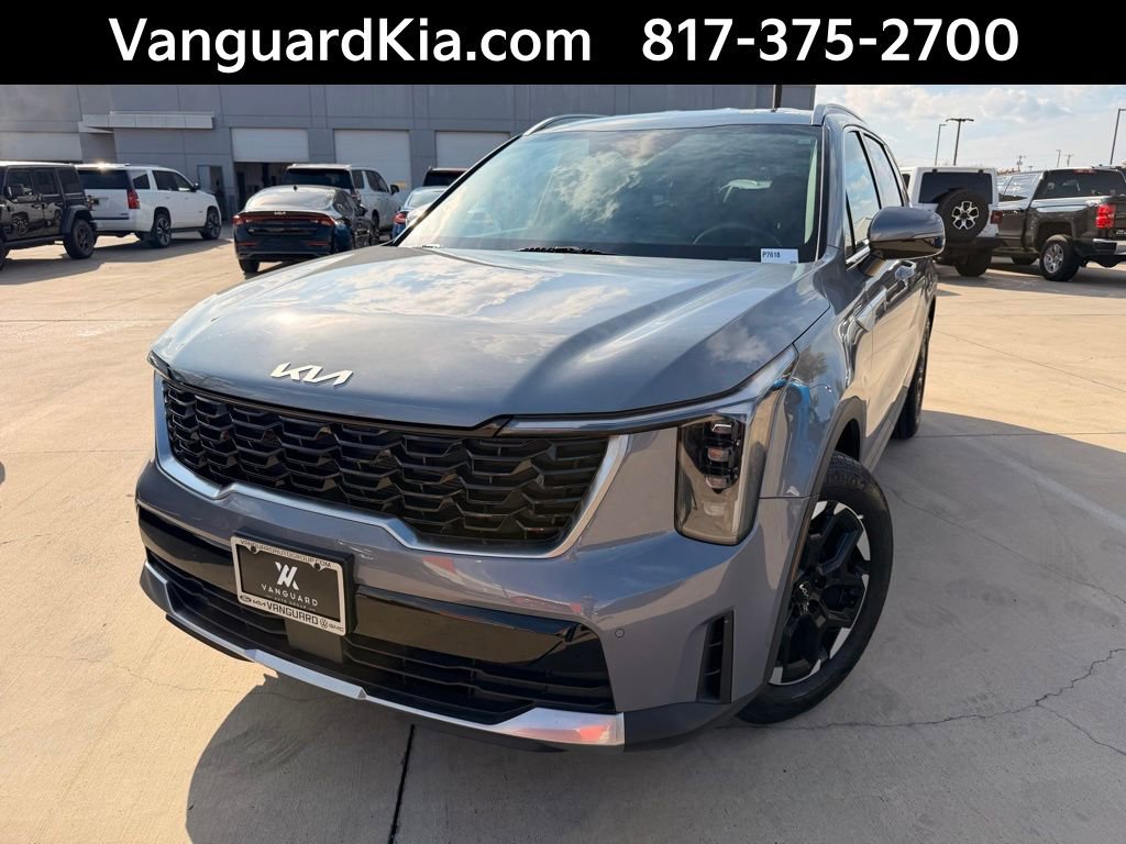 Certified 2025 Kia Sorento S image 1
