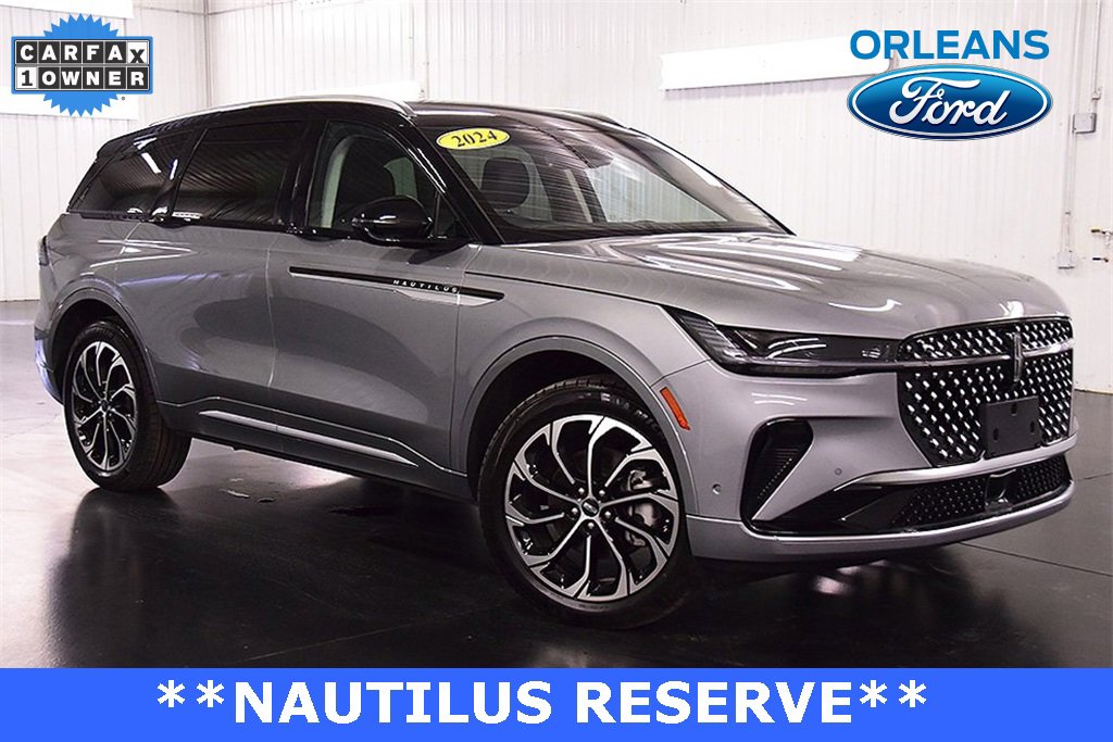 Used 2024 Lincoln Nautilus Reserve image 1