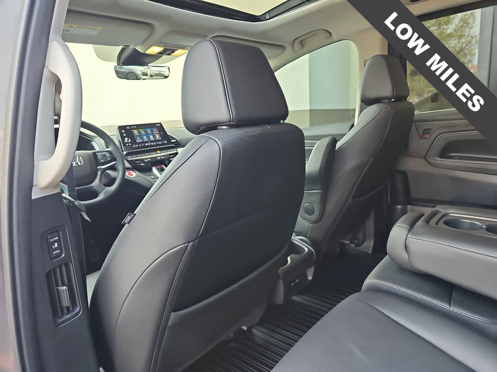 Used 2025 Honda Odyssey EX-L image 16