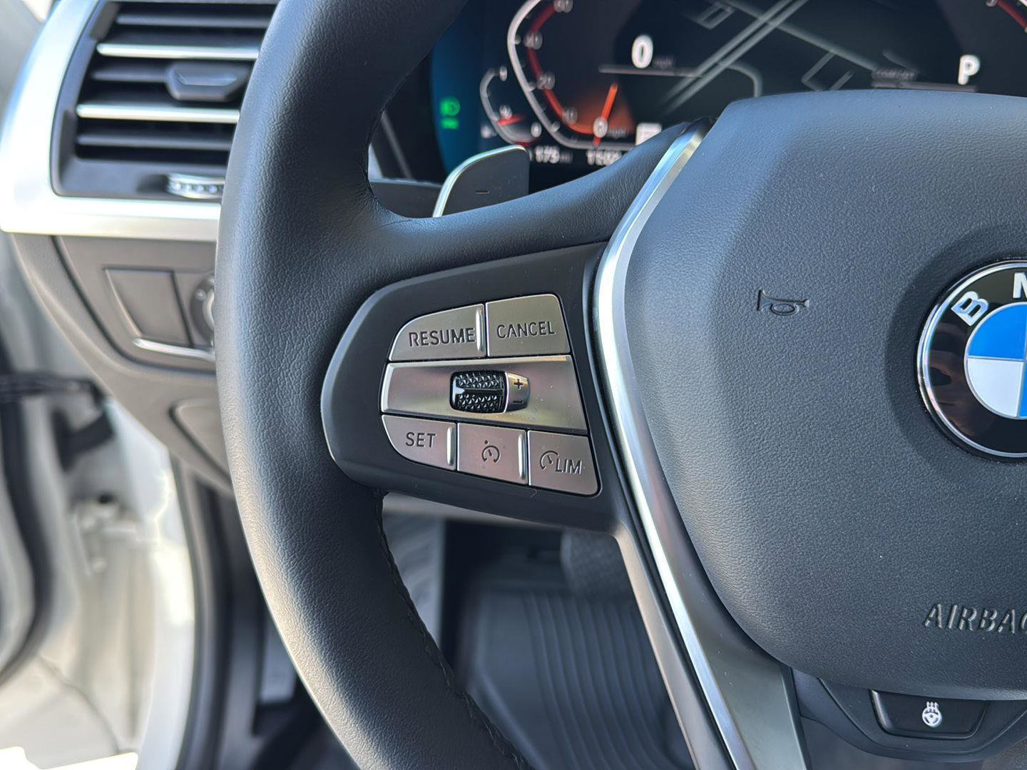 Certified 2024 BMW X4 xDrive30i w/ Premium Package image 18