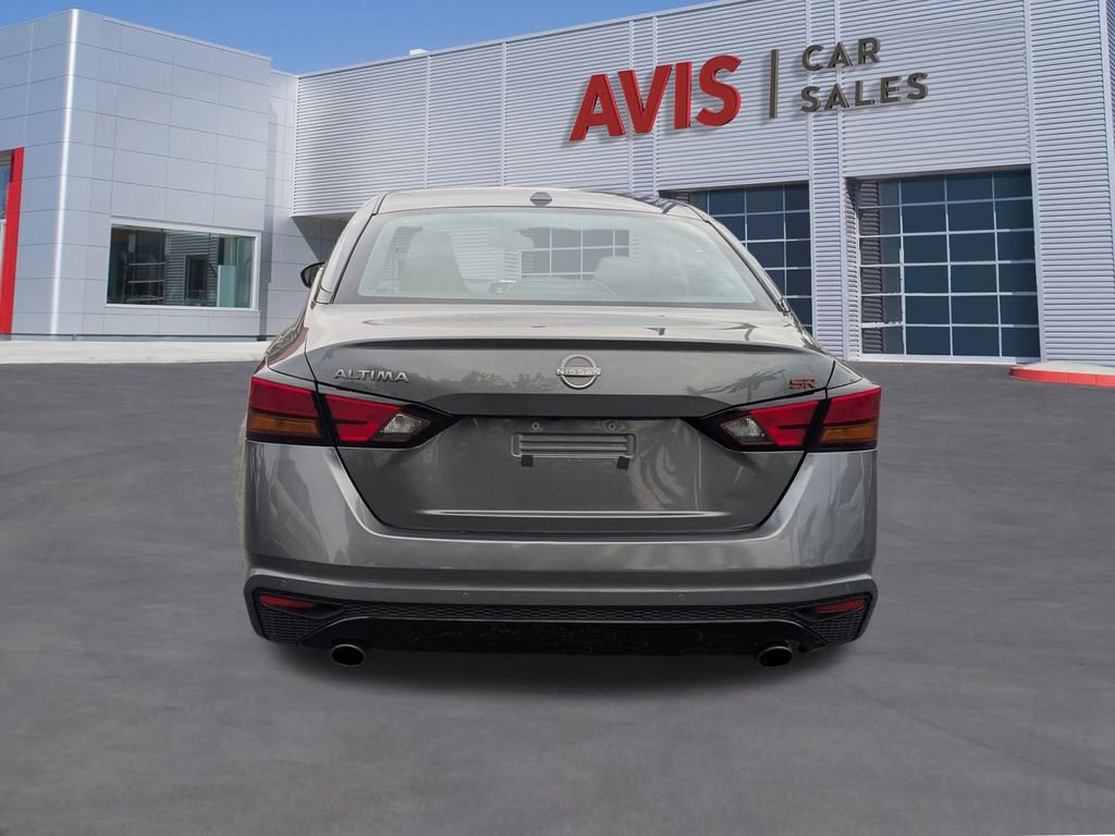 Used 2025 Nissan Altima 2.5 SR image 9