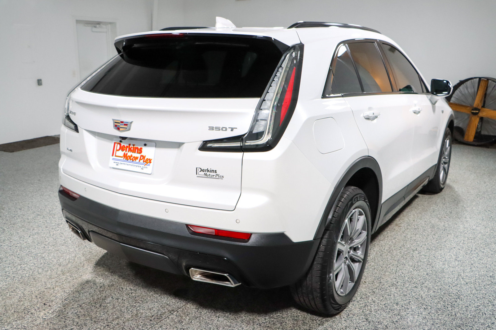 Used 2023 Cadillac XT4 Sport w/ Sun And Sound Package AWD/4WD image 7