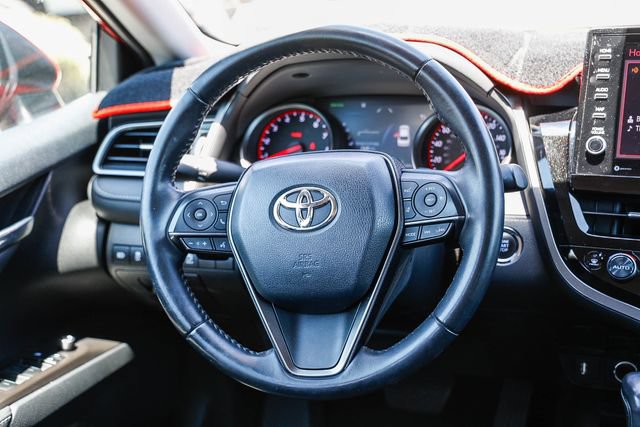 Used 2022 Toyota Camry XSE FWD image 14